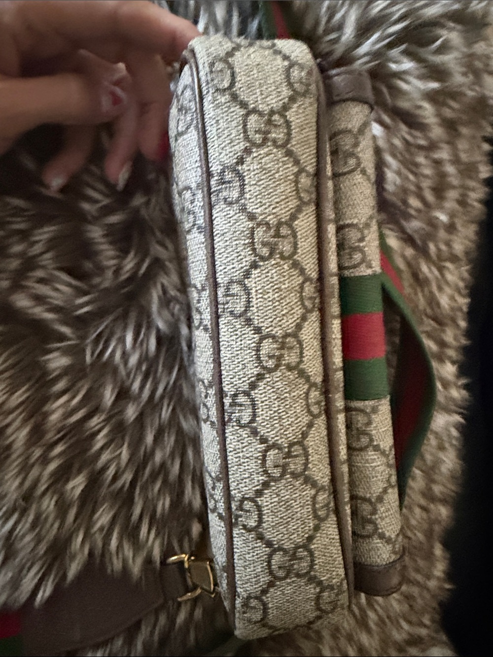 Gucci Beige GG Supreme Mini Crossbody with Green and Red Web - Picture 9 of 17